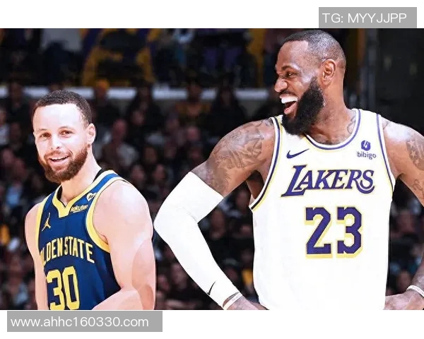 006火箭与凯尔特人激战正酣谁能在NBA赛场上笑到最后